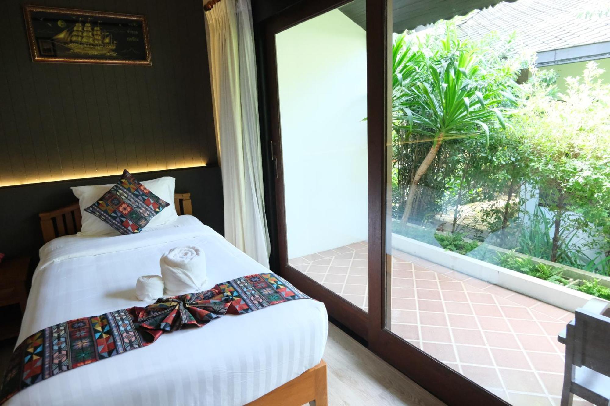 Vimarn Kaew Village And Resort Чиангмай Экстерьер фото